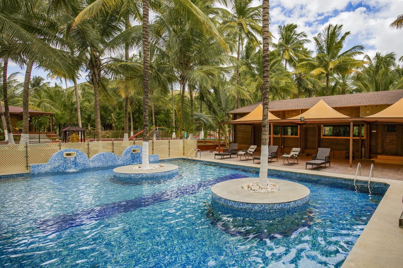 Sterling Anaikatti Hotel Varagampadi Exterior photo