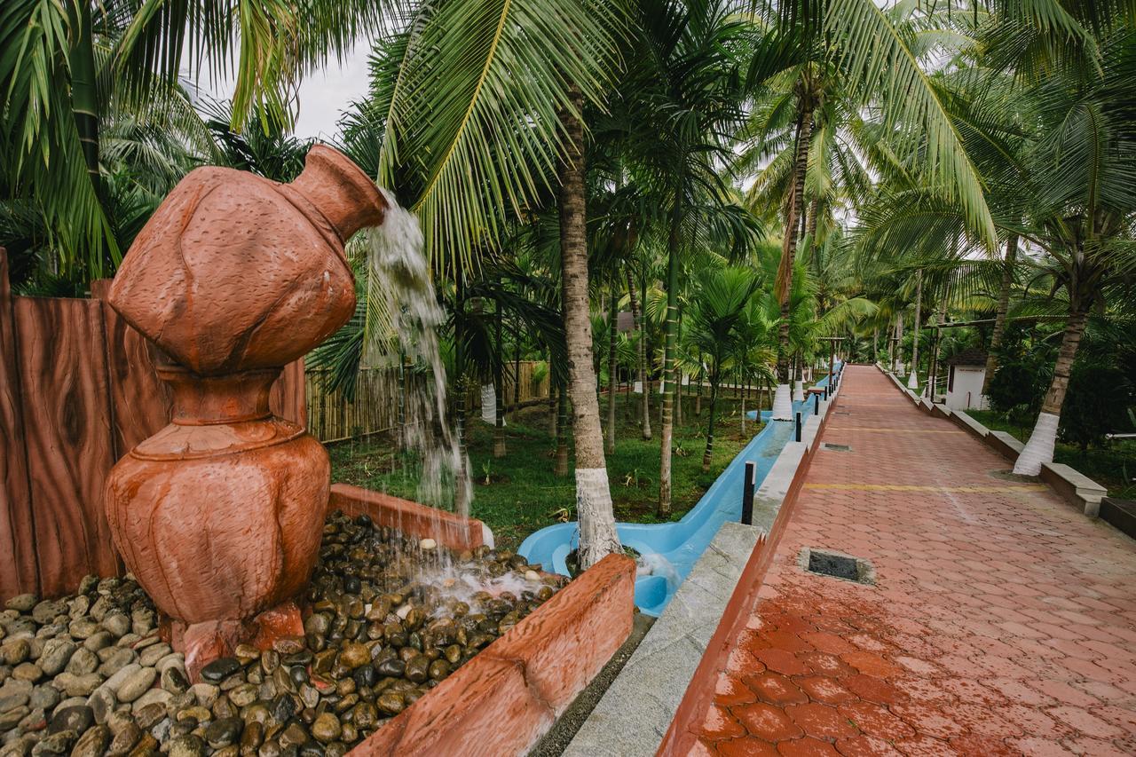 Sterling Anaikatti Hotel Varagampadi Exterior photo